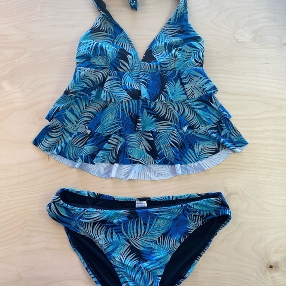 Time and Tru Two Piece Swim Suit size large (10-12) (EP) - Picture 1 of 11